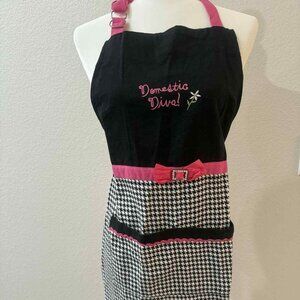 'Domestic Diva 'Pink & Black I Kay Dee Apron Designs